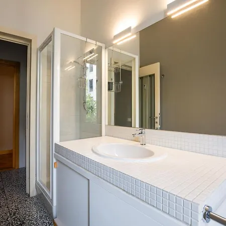 Vercelli Elegance Milaan
